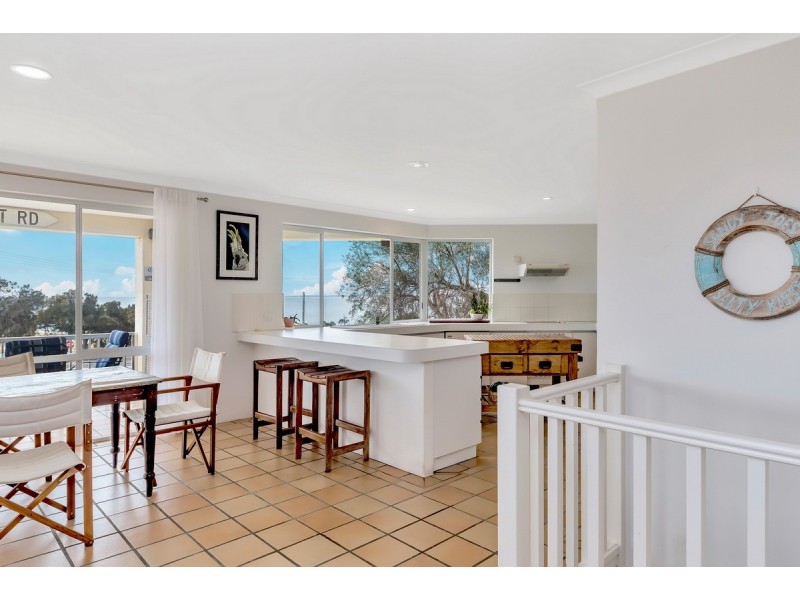 3 Janis Street, Halls Head WA 6210