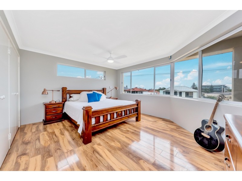 3 Janis Street, Halls Head WA 6210