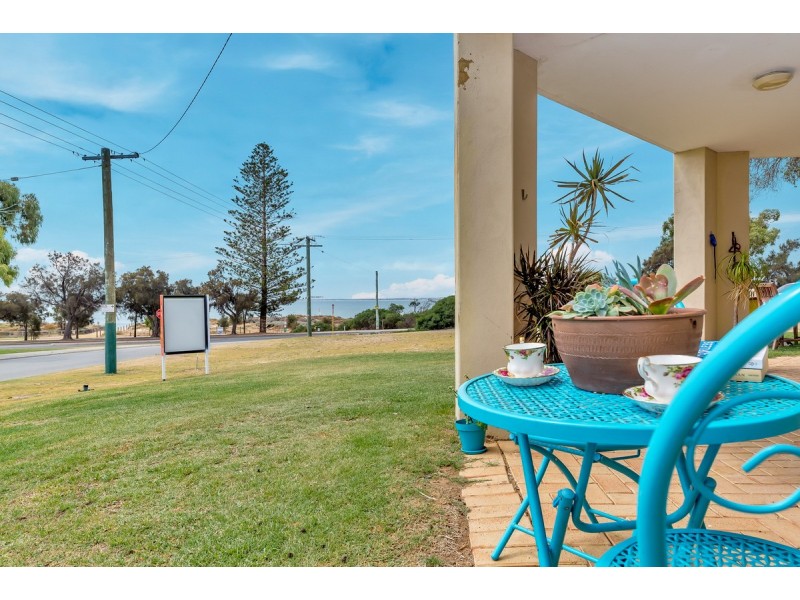 3 Janis Street, Halls Head WA 6210