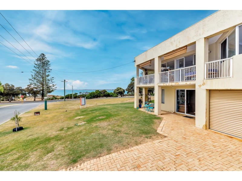 3 Janis Street, Halls Head WA 6210