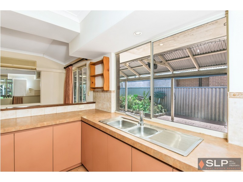 14 St Ives Drive, Yanchep WA 6035