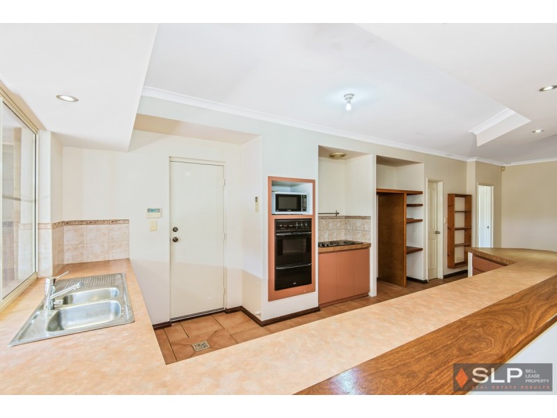 14 St Ives Drive, Yanchep WA 6035