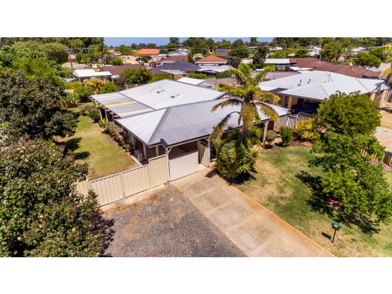 10 Saskatchewan Way, Greenfields WA 6210