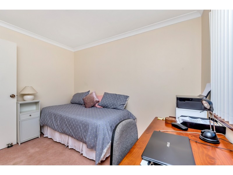 10 Saskatchewan Way, Greenfields WA 6210