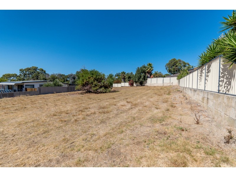 17 Mercedes Avenue, Falcon WA 6210
