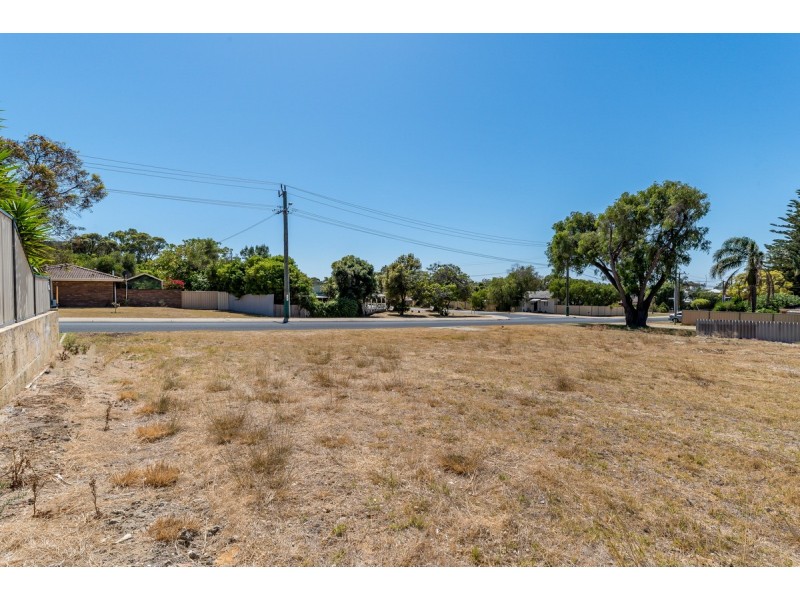 17 Mercedes Avenue, Falcon WA 6210