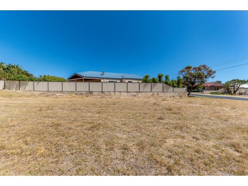 17 Mercedes Avenue, Falcon WA 6210