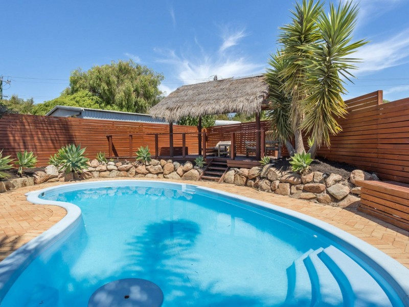 4 Curlew Way, Yangebup WA 6164