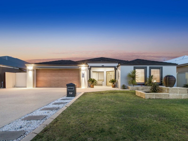 12 Martindale Avenue, Madeley WA 6065