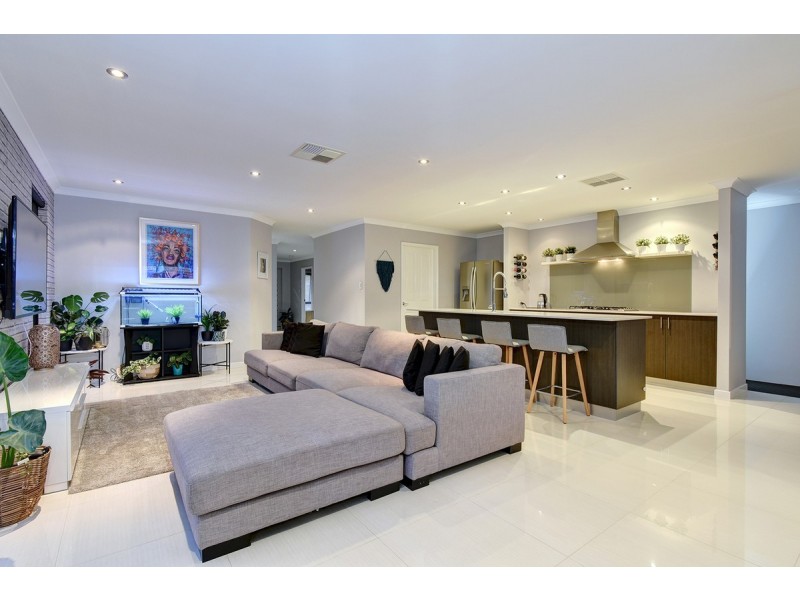 3 Mystery Road, Banksia Grove WA 6031