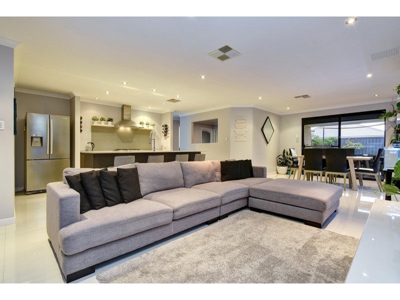 3 Mystery Road, Banksia Grove WA 6031