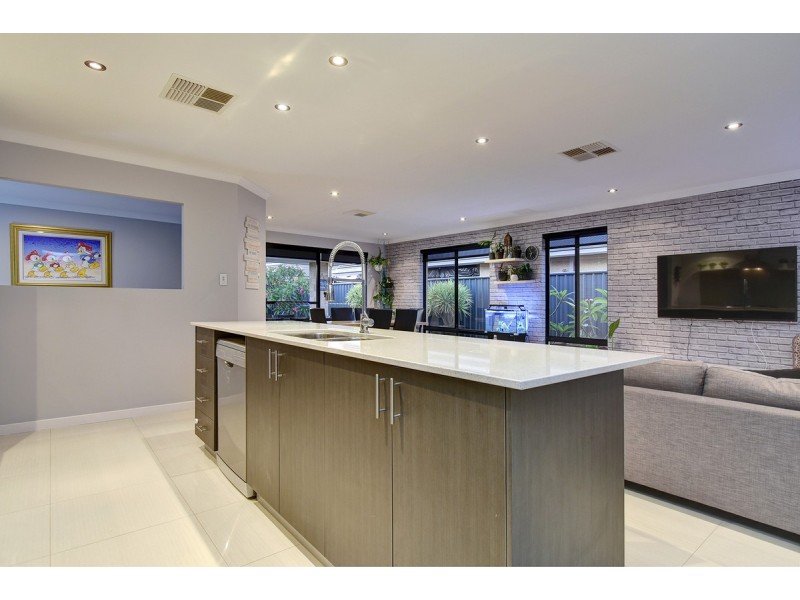 3 Mystery Road, Banksia Grove WA 6031