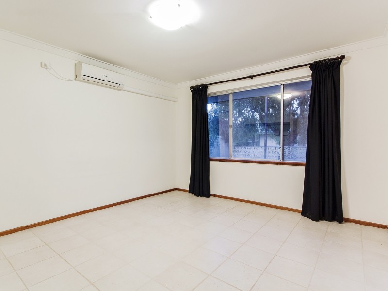 16 Fanning Way, Singleton WA 6175