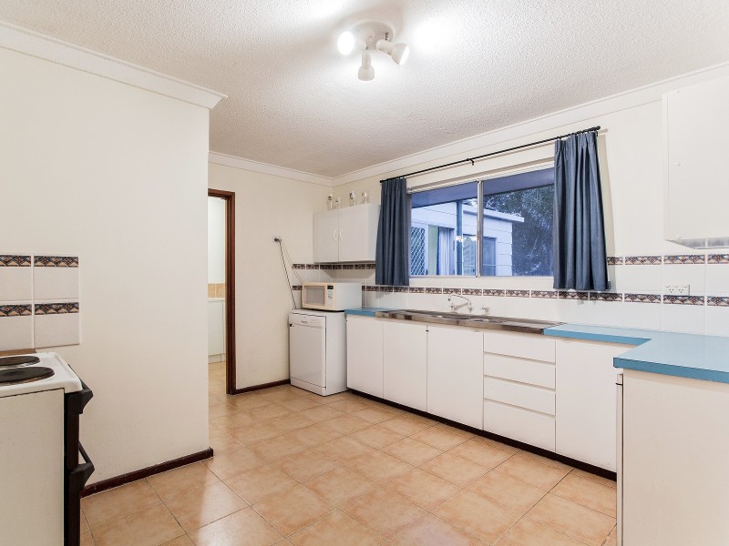 16 Fanning Way, Singleton WA 6175