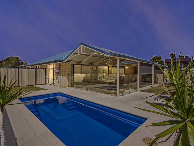 5 Jardine Pass, Bertram WA 6167