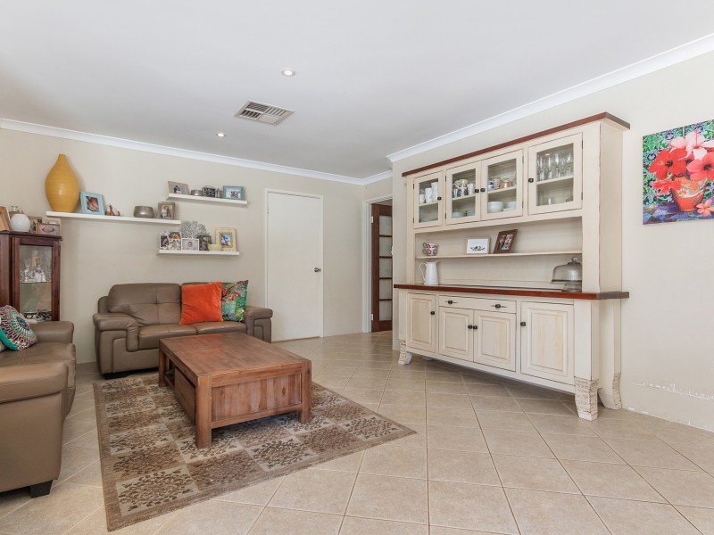 5 Jardine Pass, Bertram WA 6167