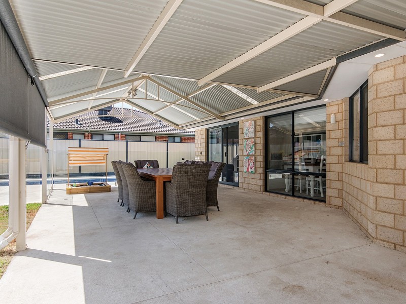 5 Jardine Pass, Bertram WA 6167
