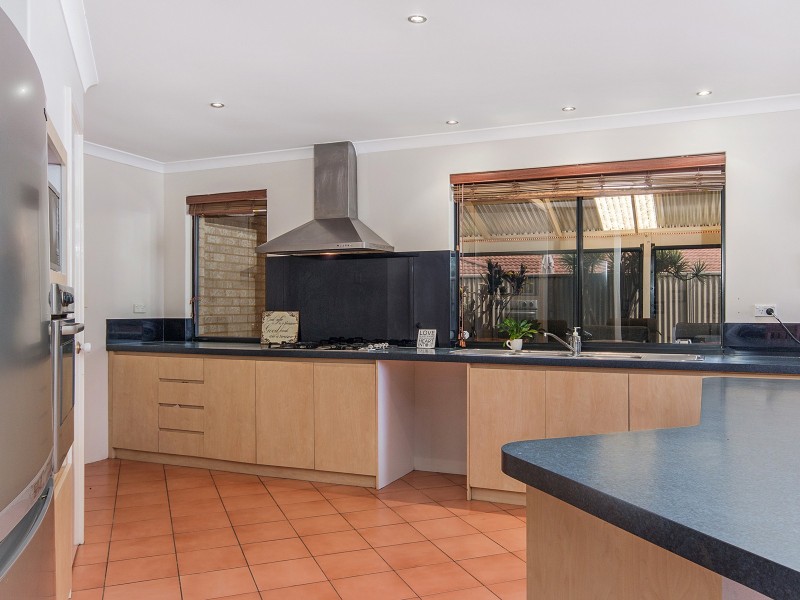 11 Westmoreland Circle, Bertram WA 6167