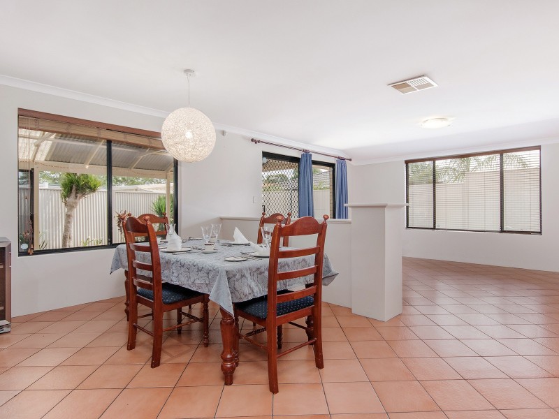 11 Westmoreland Circle, Bertram WA 6167