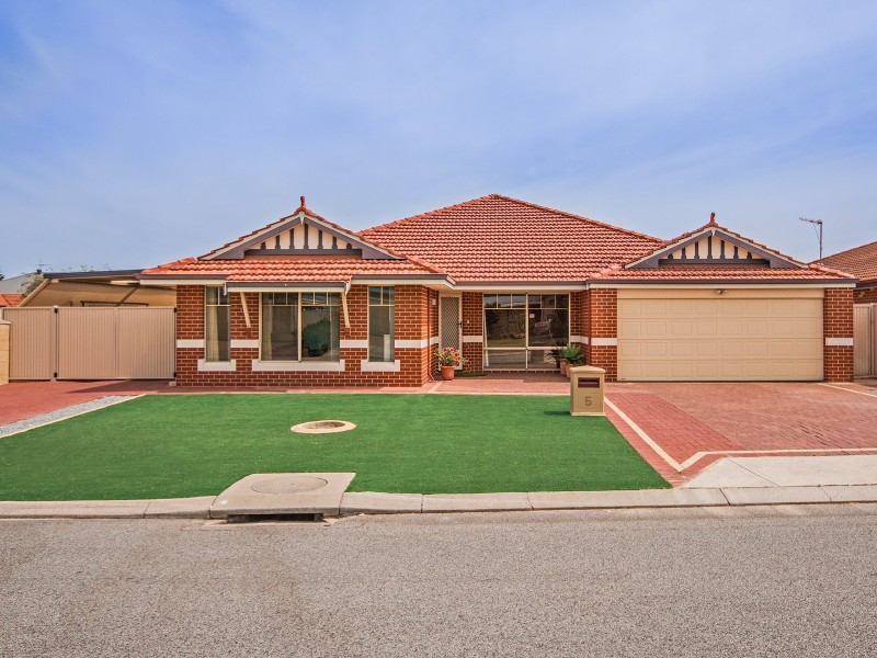 5 Drummore Way,, Bertram WA 6167