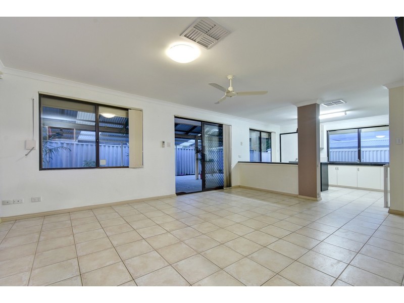 17 Canopy Court, Banksia Grove WA 6031