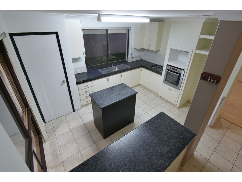 17 Canopy Court, Banksia Grove WA 6031