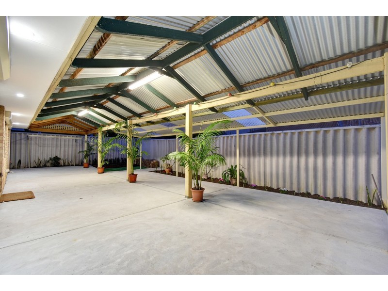 17 Canopy Court, Banksia Grove WA 6031