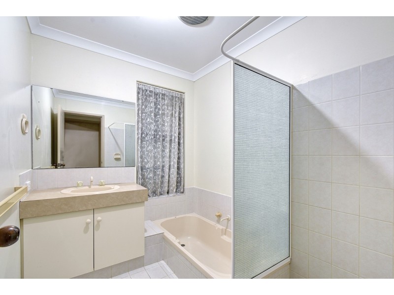 17 Canopy Court, Banksia Grove WA 6031