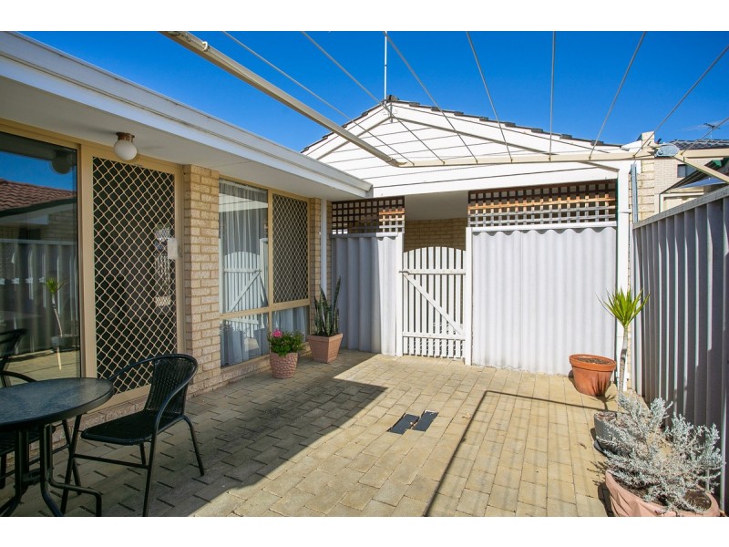 2/30 Carcoola Street, Nollamara WA 6061