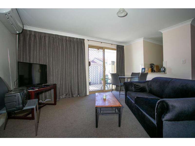 2/30 Carcoola Street, Nollamara WA 6061