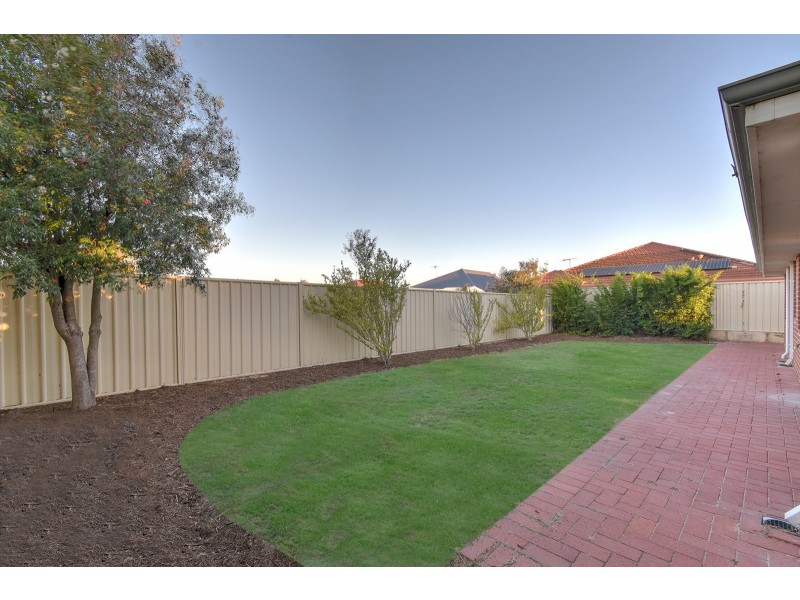 69 Da Vinci Drive, Tapping WA 6065