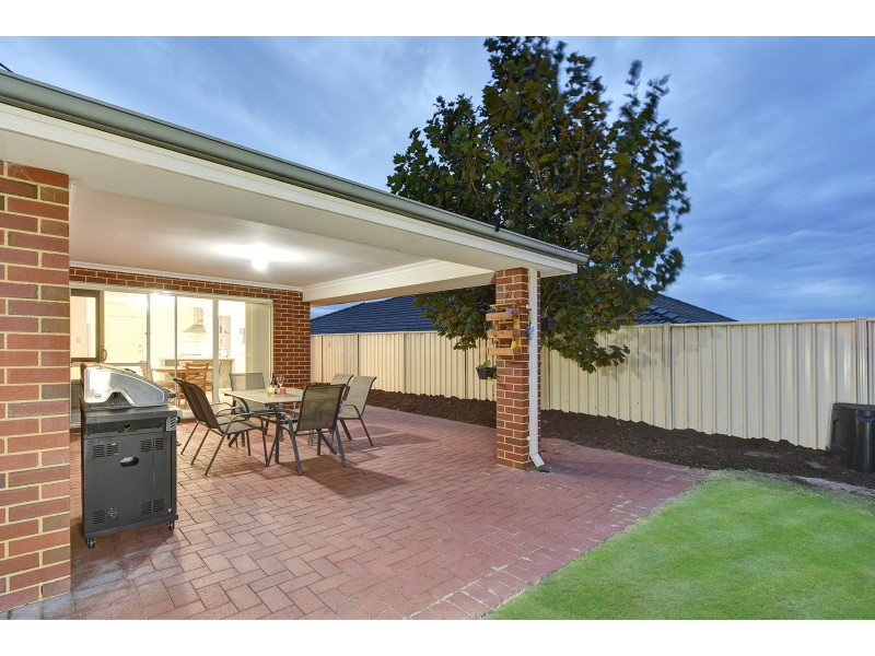 69 Da Vinci Drive, Tapping WA 6065