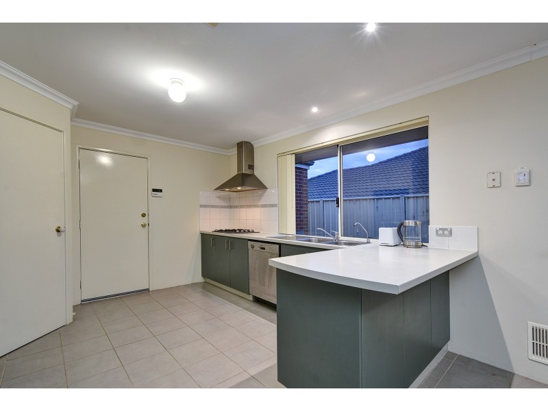 69 Da Vinci Drive, Tapping WA 6065