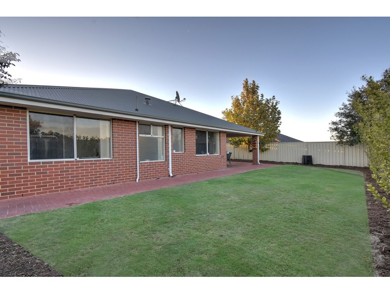 69 Da Vinci Drive, Tapping WA 6065