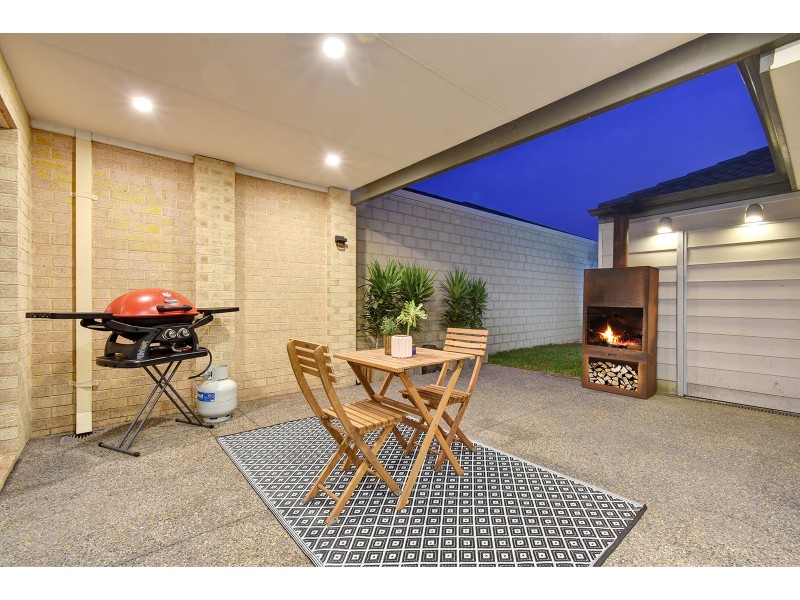 15 Sessilis Road, Banksia Grove WA 6031