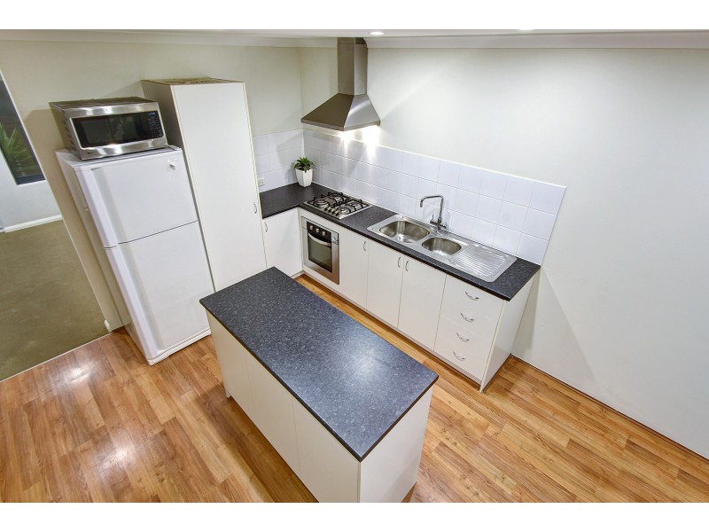 15 Sessilis Road, Banksia Grove WA 6031