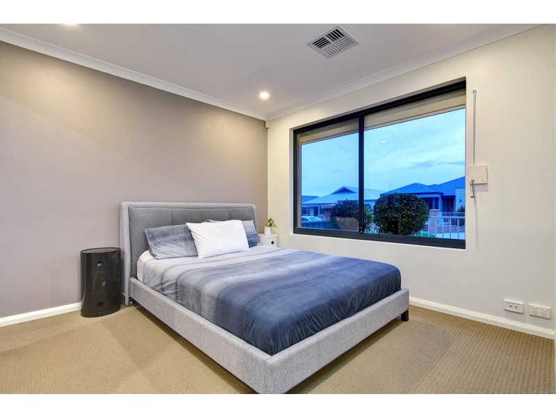 15 Sessilis Road, Banksia Grove WA 6031