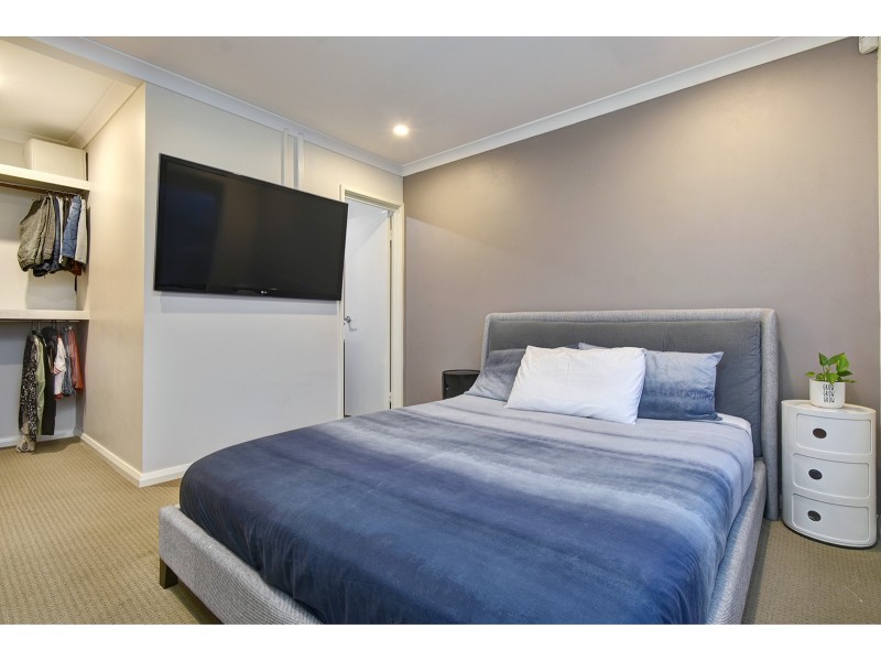 15 Sessilis Road, Banksia Grove WA 6031