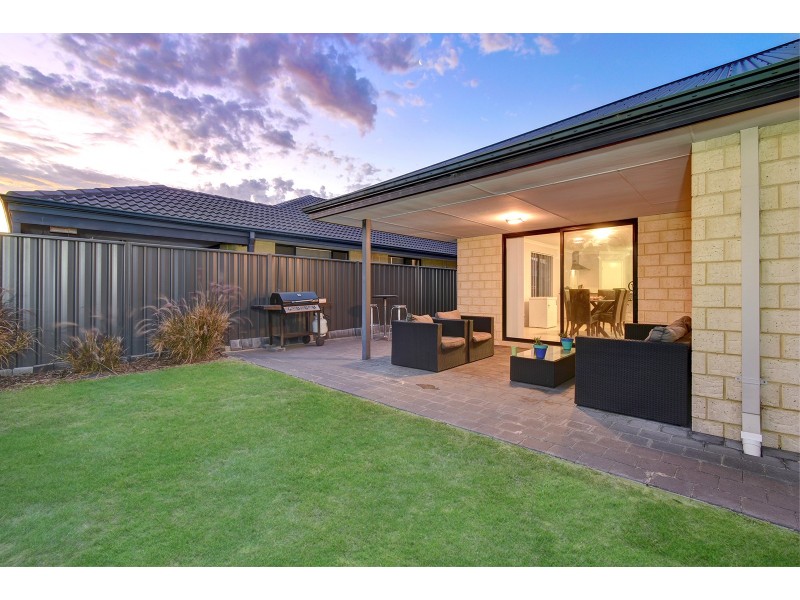 31 Montane Turn, Banksia Grove WA 6031
