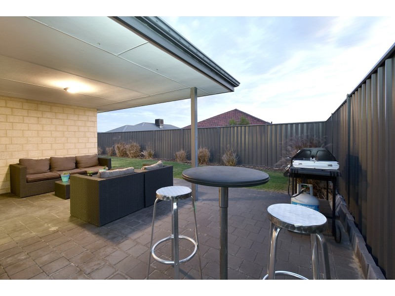 31 Montane Turn, Banksia Grove WA 6031