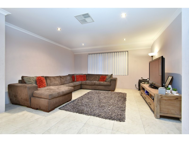 31 Montane Turn, Banksia Grove WA 6031