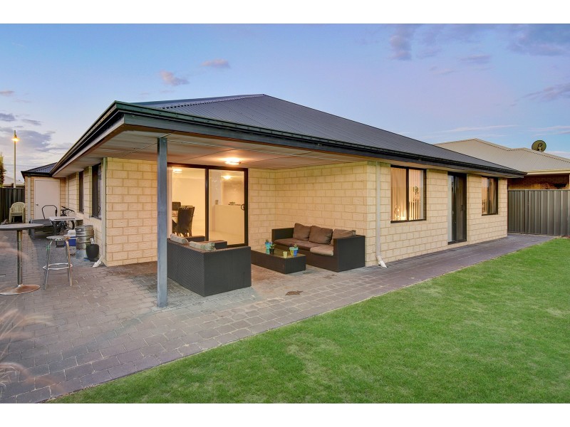 31 Montane Turn, Banksia Grove WA 6031