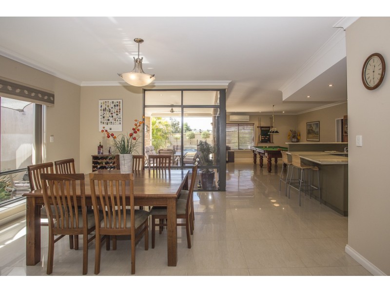 31 Cherrytree Gardens, Stirling WA 6021