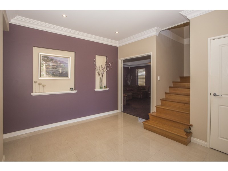 31 Cherrytree Gardens, Stirling WA 6021