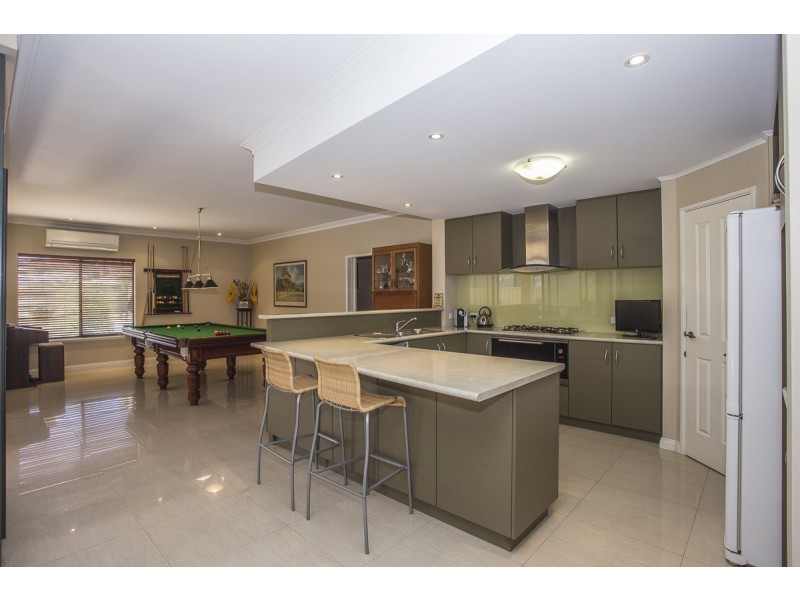 31 Cherrytree Gardens, Stirling WA 6021