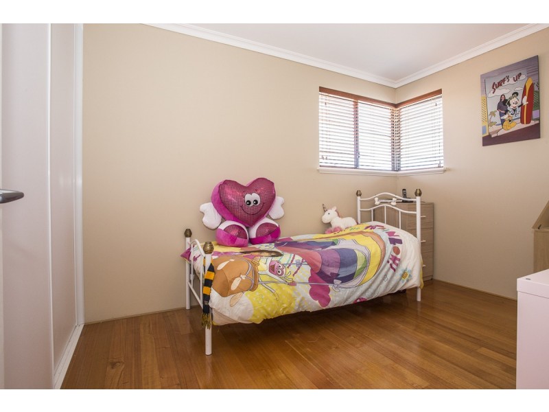 31 Cherrytree Gardens, Stirling WA 6021