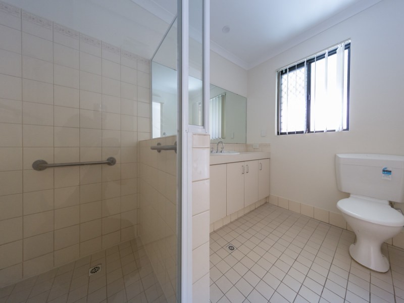 15/2 Keals Close, Bentley WA 6102