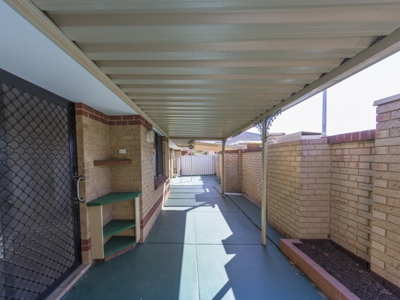 15/2 Keals Close, Bentley WA 6102