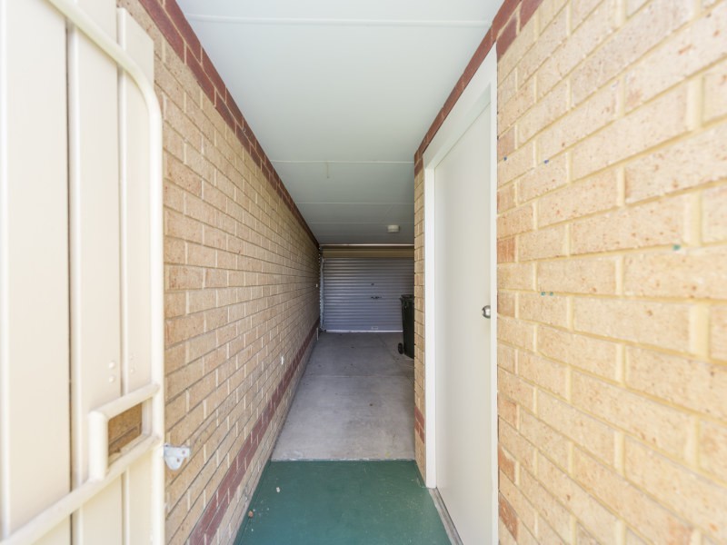 15/2 Keals Close, Bentley WA 6102