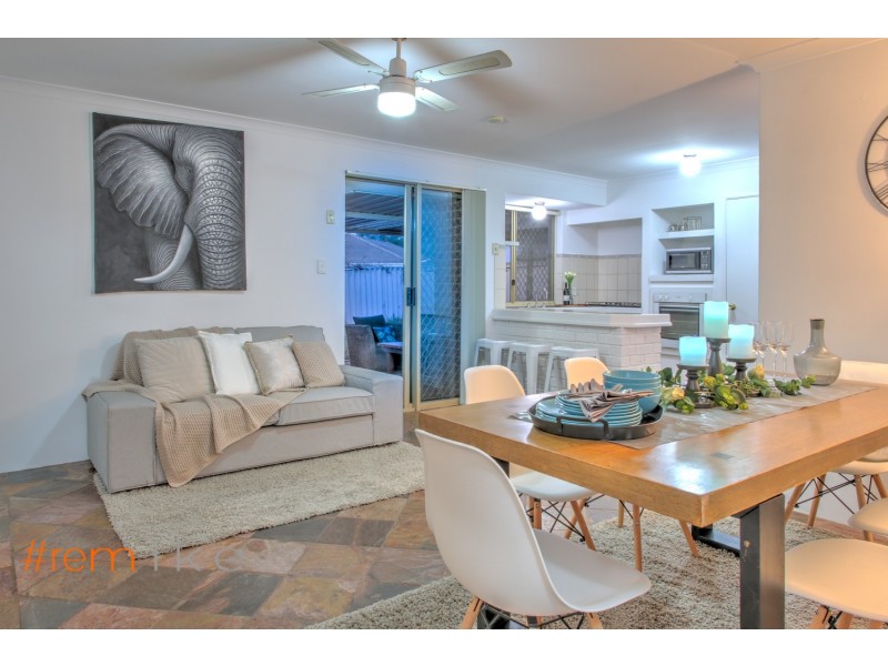 3 Redwood Court, Alexander Heights WA 6064